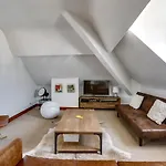 アパート Magnifique Loft Au-dessus De L'ocean, Place De Parking ビアリッツ