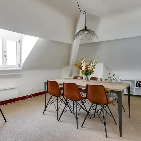 Magnifique Loft Au-dessus De L'ocean, Place De Parking Apartment